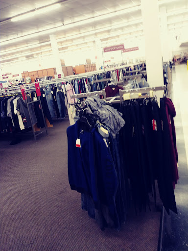Clothing Store «Burlington Coat Factory», reviews and photos, 9321 Telegraph Rd, Redford Charter Twp, MI 48239, USA