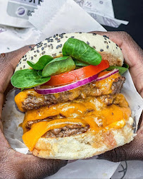 Photos du propriétaire du Restaurant de hamburgers Gomu Champs Elysées à Paris - n°9