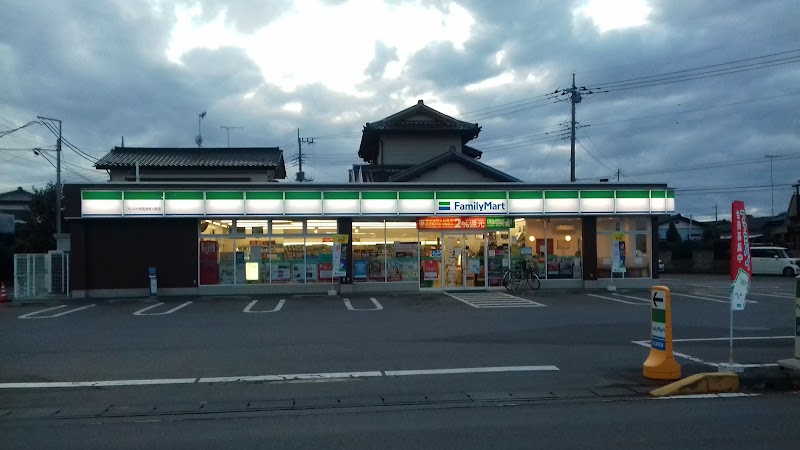 ファミリーマート フレスト筑西海老ヶ島店