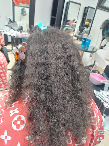 Beauty Salon «Cacata Dominican Hair Salon», reviews and photos, 13374 SW 288th St, Homestead, FL 33033, USA