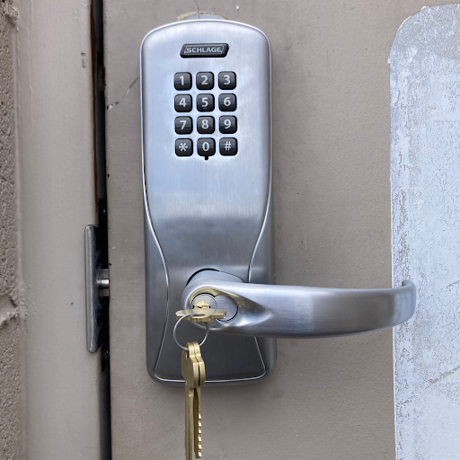 Locksmith «Snap & Crack Locksmith», reviews and photos, 738 E Lincoln Ave, Columbus, OH 43229, USA