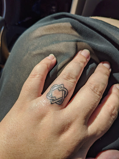 Tattoo Shop «Artistic Additions Tattoos and Body Piercings», reviews and photos, 462 N Dupont Hwy, Dover, DE 19901, USA