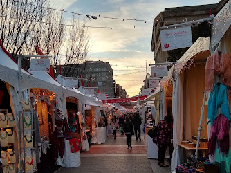 Downtown Holiday Market in Penn Quarter
