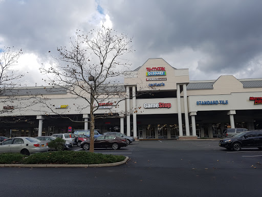 Shopping Mall «Watchung Square Mall», reviews and photos, 1515 US-22, Watchung, NJ 07069, USA