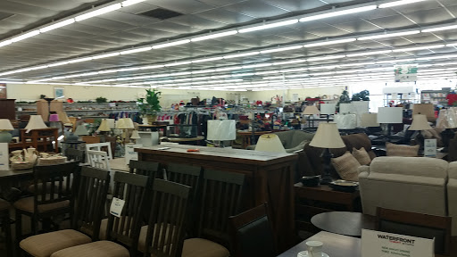 Thrift Store «Waterfront Rescue Mission Thrift Store», reviews and photos, 4376 Gulf Breeze Pkwy, Gulf Breeze, FL 32563, USA