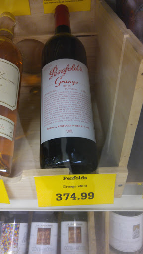 Wine Store «Vin Chicago», reviews and photos, 1826 N Elston Ave, Chicago, IL 60642, USA