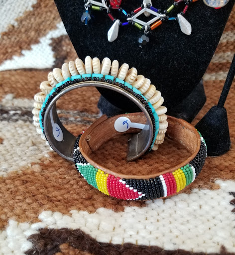 Thrift Store «Beverly Bootstraps Thrift Shop», reviews and photos