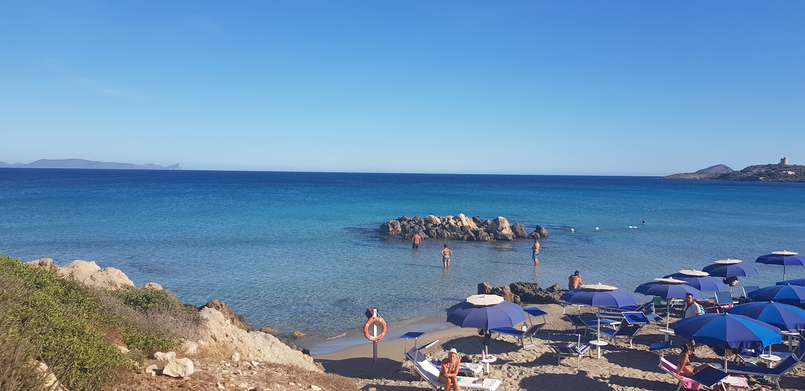 Photo de Plage de Coaquaddus avec l'eau cristalline de surface