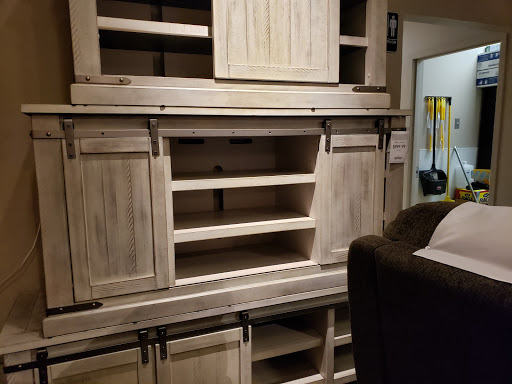 Furniture Store «Ashley HomeStore», reviews and photos, 7780 S Cicero Ave, Burbank, IL 60459, USA