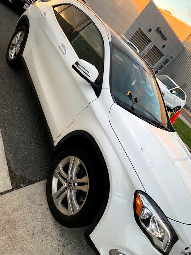 Mercedes Benz Dealer «Mercedes-Benz of Chantilly», reviews and photos, 14841 Stonecroft Blvd, Chantilly, VA 20151, USA