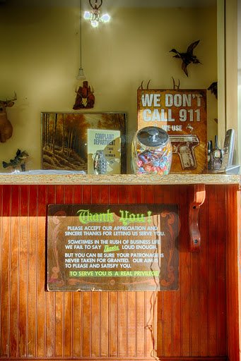 Barber Shop «Lake Eustis Barber Shop», reviews and photos, 108 N Bay St, Eustis, FL 32726, USA