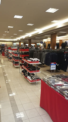 Department Store «Belk», reviews and photos, 1581 Rio Rd E, Charlottesville, VA 22901, USA