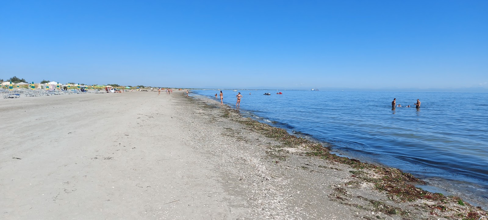 Foto von Scanno Cavallari Beach mit feiner weißer sand Oberfläche