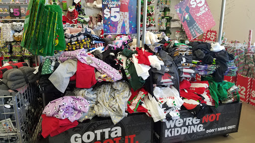 Variety Store «Five Below», reviews and photos, 2320 S I-35 Service Rd, Oklahoma City, OK 73160, USA