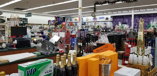 Liquor Store «Crown Wine & Spirits», reviews and photos, 1030 NE 15th Ave, Fort Lauderdale, FL 33304, USA