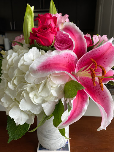 Florist «Midwood Flower Shop», reviews and photos, 2415 Central Ave, Charlotte, NC 28205, USA