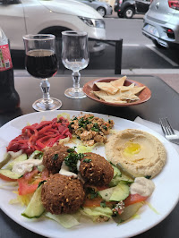 Plats et boissons du Restaurant libanais Happy Break Libanais à Issy-les-Moulineaux - n°1