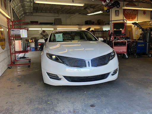 Auto Body Shop «First Class Auto Body & Fiberglass», reviews and photos, 3002 N Civic Center Plaza, Scottsdale, AZ 85251, USA