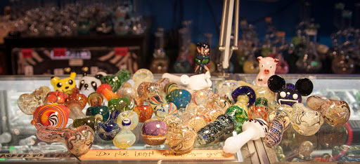 Tobacco Shop «Twisted Smoke Shop (Sunrise Plaza)», reviews and photos, 7777 Sunrise Blvd, Citrus Heights, CA 95610, USA