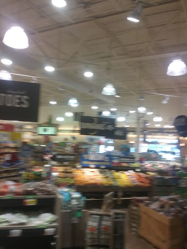 Grocery Store «Giant Food Stores», reviews and photos, 397 Baltimore Rd, Shippensburg, PA 17257, USA