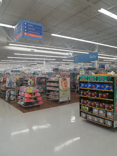 Department Store «Walmart Supercenter», reviews and photos, 1618 W McClain Ave, Scottsburg, IN 47170, USA