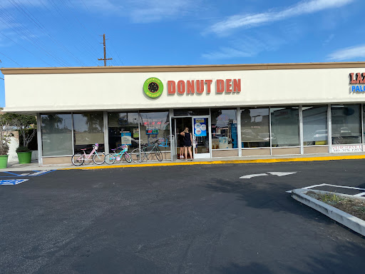 Donut Shop «DONUT DEN», reviews and photos, 4257 Pacific Coast Hwy, Torrance, CA 90505, USA