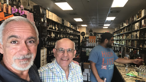Liquor Store «Primo Liquors Weston», reviews and photos, 2390 Weston Rd, Weston, FL 33326, USA