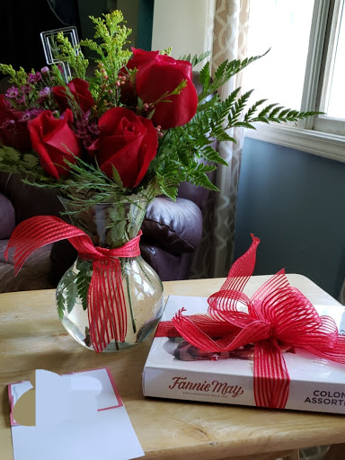 Florist «Maple Avenue Flowers», reviews and photos, 403 N Maple Ave, Warsaw, IN 46580, USA