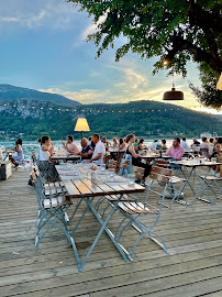 Atmosphère du Restaurant français Restaurant L'Aquarama à Talloires-Montmin - n°1