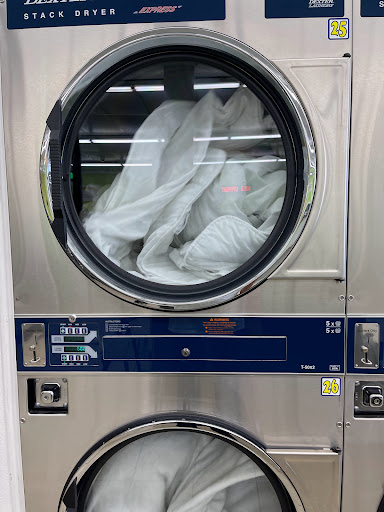 Laundromat «Clover Laundry», reviews and photos, 12558 Centralia St, Lakewood, CA 90715, USA