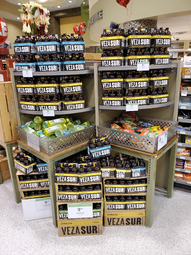 Shopping Mall «The Shops at Mary Brickell Village», reviews and photos, 901 S Miami Ave, Miami, FL 33130, USA