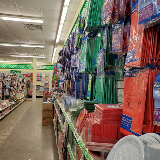 Shopping Mall «Lincoln Shopping Center», reviews and photos, 26092 Greenfield Rd, Oak Park, MI 48237, USA