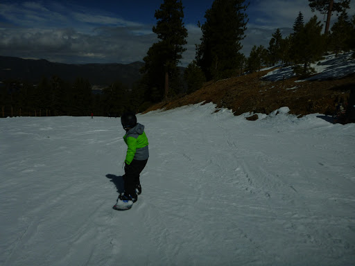 Getboards - Ski & Snowboard Rentals image