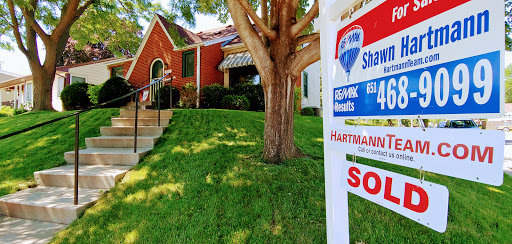 Real Estate Agency «RE/MAX Results - HartmannTeam», reviews and photos, 748 Grand Ave, St Paul, MN 55105, USA