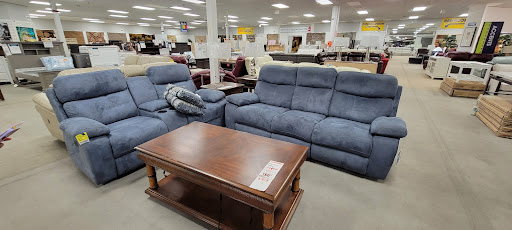 Shopping Mall «Drew 19 Shopping Center», reviews and photos, 21311 US Hwy 19 N, Clearwater, FL 33765, USA