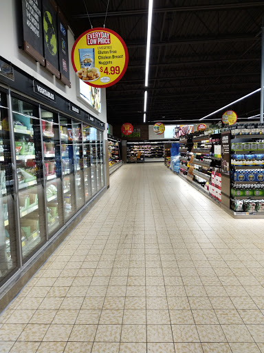 Supermarket «ALDI», reviews and photos, 302 Center St, Chardon, OH 44024, USA