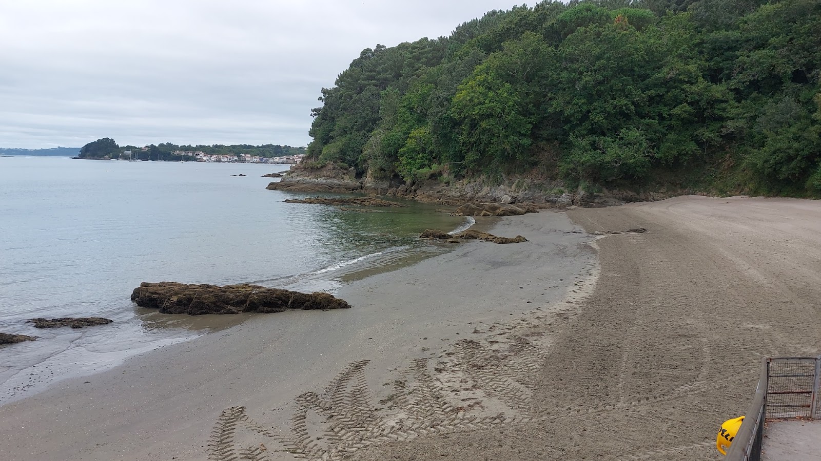 Playa de Almieiras'in fotoğrafı imkanlar alanı