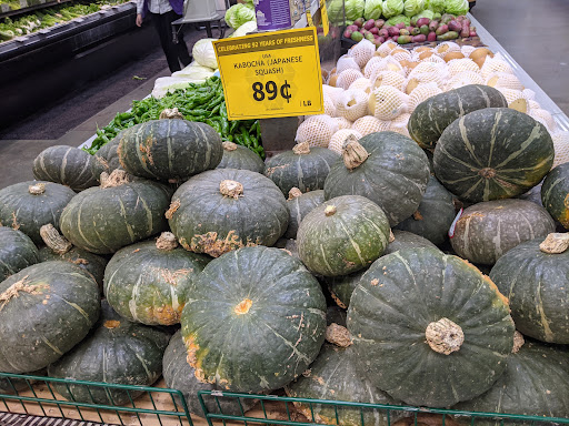 Asian Grocery Store «Uwajimaya-Beaverton Store», reviews and photos, 10500 SW Beaverton Hillsdale Hwy, Beaverton, OR 97005, USA