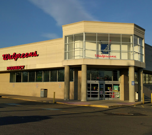 Walgreens, 1100 Silas Deane Hwy, Wethersfield, CT 06109, USA, 