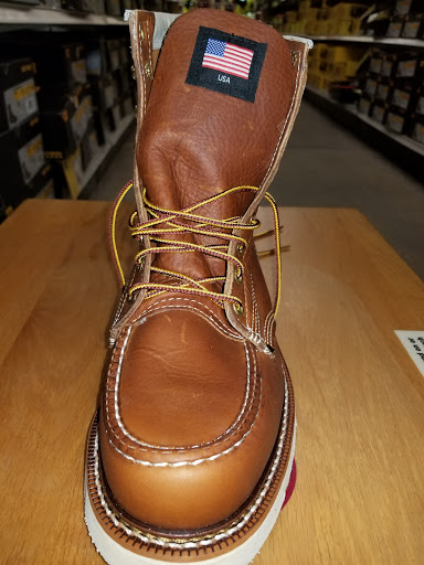 Department Store «Mills Fleet Farm», reviews and photos, 1001 Industrial St, Hudson, WI 54016, USA