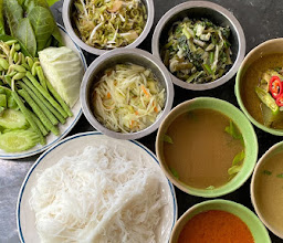 ขนมจีนแม่วร (ศาลาประดูหก) photo