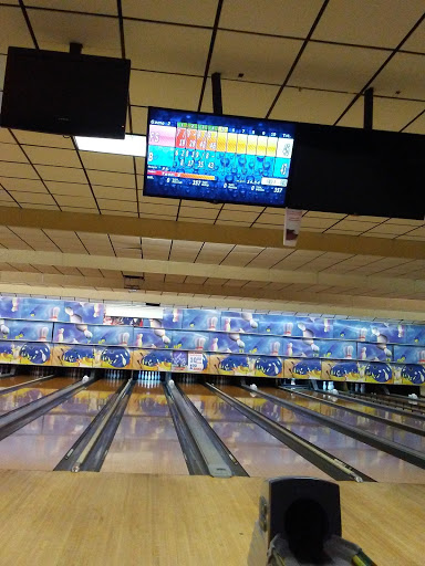 Bowling Alley «NEW Lido Lanes Toledo - Bowling Alley», reviews and photos, 865 South Ave, Toledo, OH 43609, USA