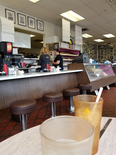 Donut Shop «HoneyDip Donuts», reviews and photos, 4480 Kenny Rd, Columbus, OH 43220, USA