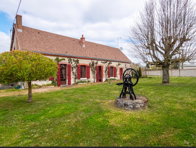 Aurélie THOMAS - iad France à Sury-aux-Bois