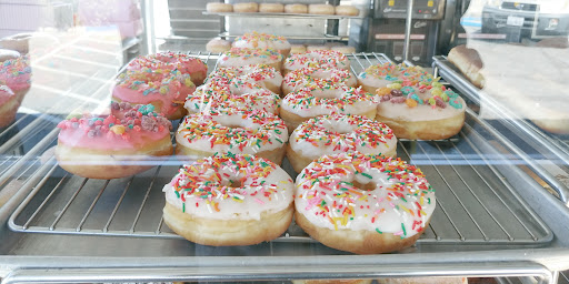 Donut Shop «Donut King», reviews and photos, 1270 Main St, Watsonville, CA 95076, USA
