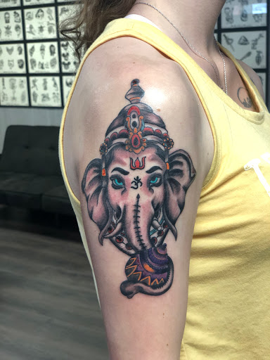 Tattoo Shop «Guerilla Tattoo», reviews and photos, 19 W King St, Shippensburg, PA 17257, USA