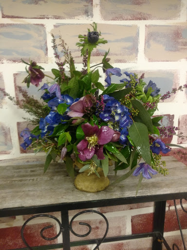 Chesterland Floral, 12650 W Geauga Plaza, Chesterland, OH 44026, USA, 