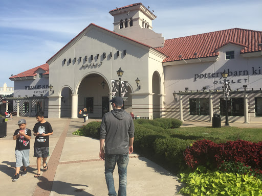 Outlet Store «Pottery Barn Outlet», reviews and photos, 3939 I-35 #920, San Marcos, TX 78666, USA