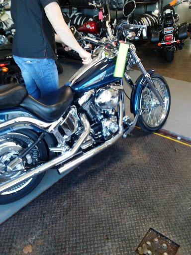 Harley-Davidson Dealer «LaCrosse Area Harley-Davidson», reviews and photos, 1116 Oak Forest Dr, Onalaska, WI 54650, USA
