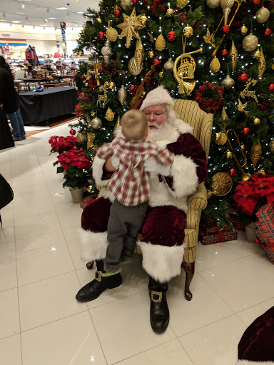 Department Store «Von Maur», reviews and photos, 2 Fountain Grass Dr, Lake St Louis, MO 63367, USA